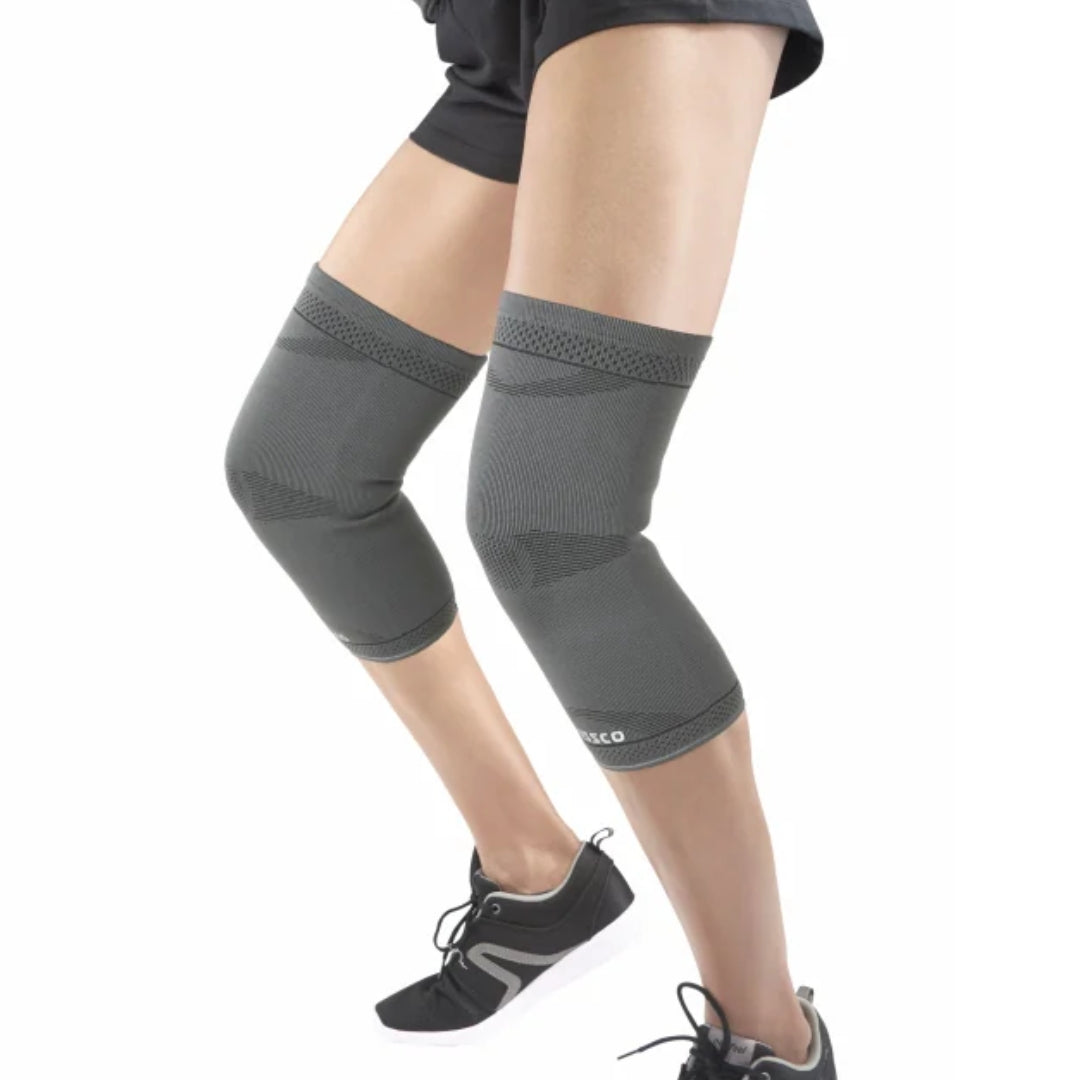 Stretchable 2D Knee Cap